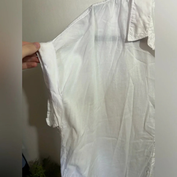 Abercrombie &Fitch White Sheer Women’s Top Size XL (Wrinkles) - Picture 4 of 4